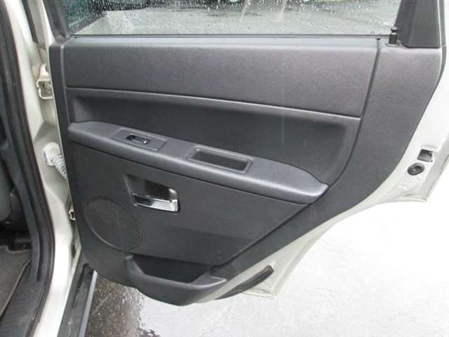 2010 Jeep Grand Cherokee 4x4 Laredo 4dr SUV